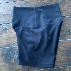 Offline by Aerie Bike Shorts Women’s XS Like New